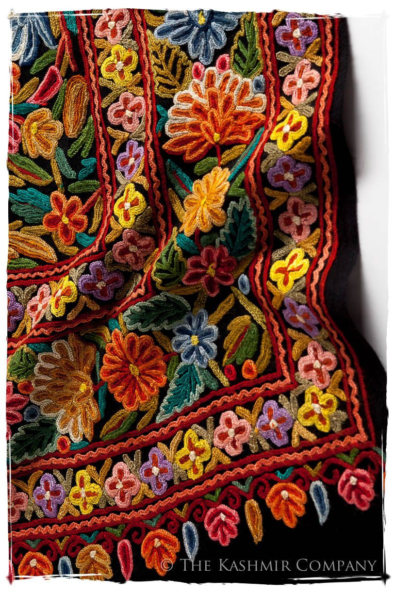 Roseraie de Paris Antiquaires Shawl