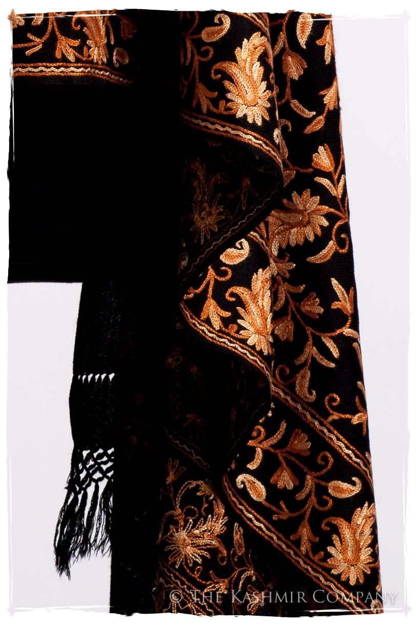 Nuances de Brun Paisley Secret Garden Shawl
