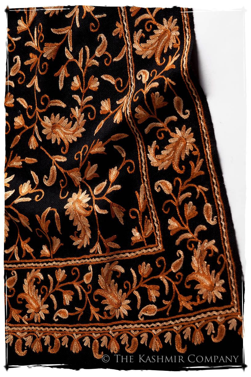 Nuances de Brun Paisley Secret Garden Shawl