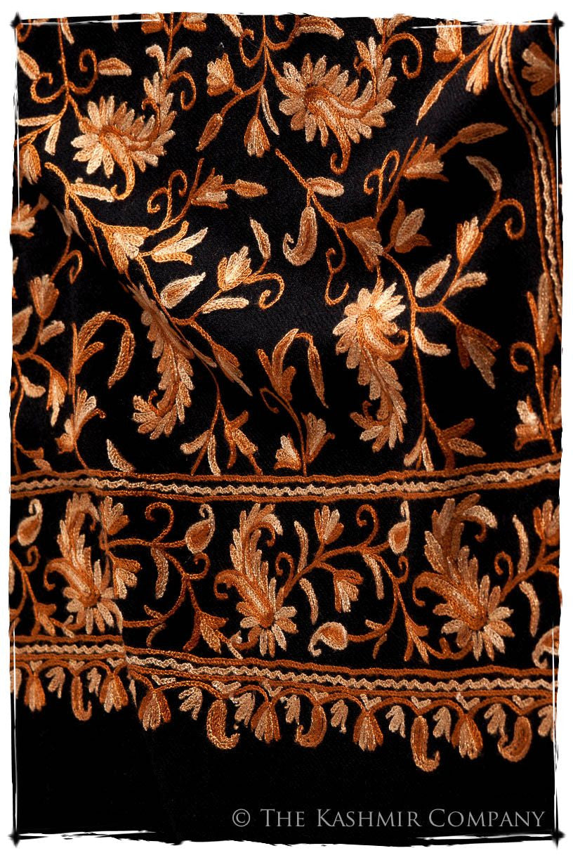 Nuances de Brun Paisley Secret Garden Shawl