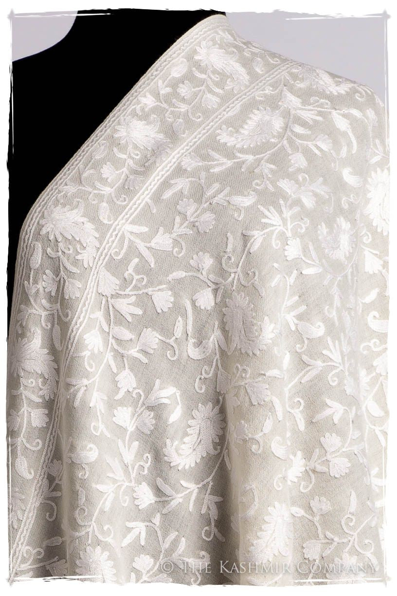 Blanc de Ivoire Paisley Secret Garden Shawl