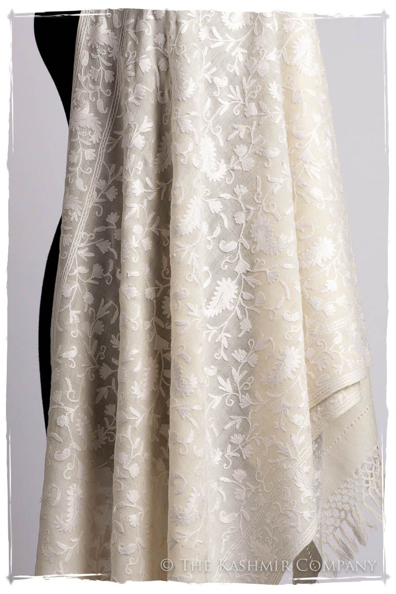 Blanc de Ivoire Paisley Secret Garden Shawl