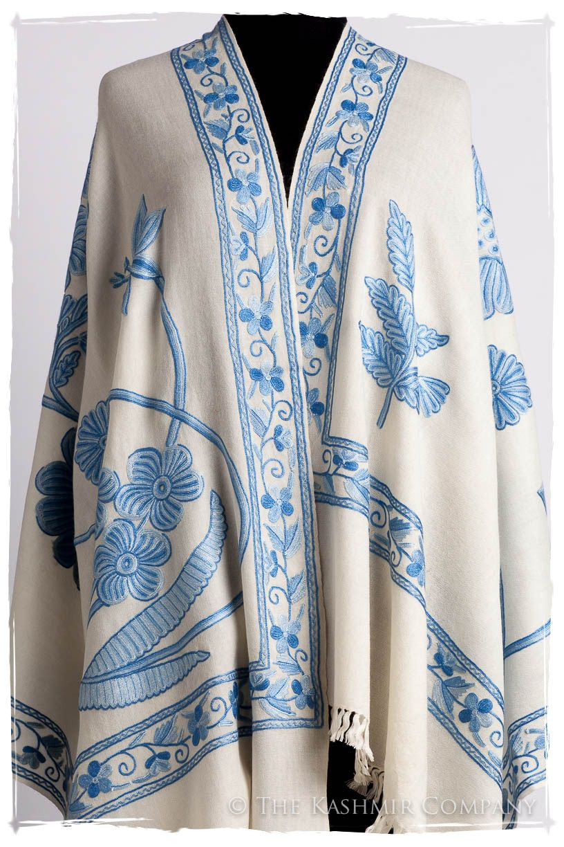 Nuances de bleu de l'ivoire Shawl