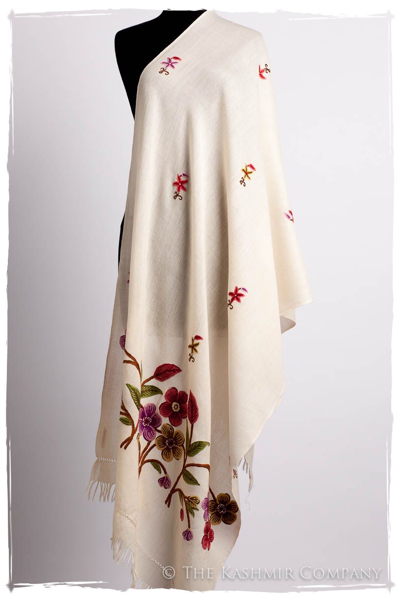 Je Ne Sais Quoi Français Ivorie Shawl