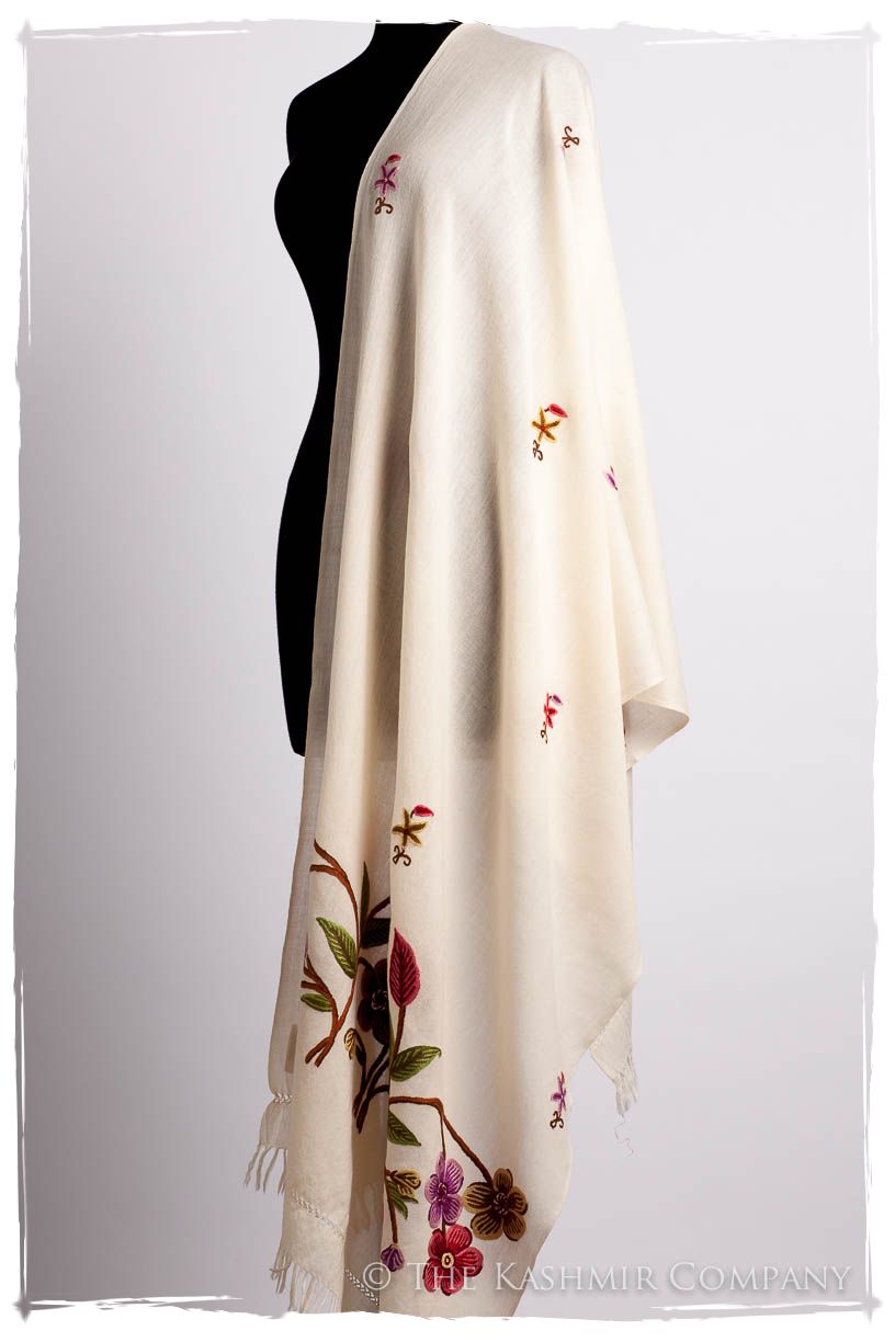 Je Ne Sais Quoi Français Ivorie Shawl