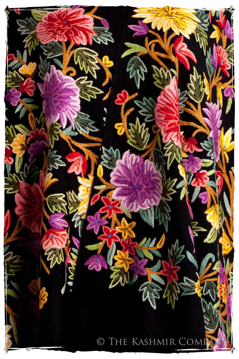 Fleur du Dahlia Doux Noir Renoirs Dream Shawl