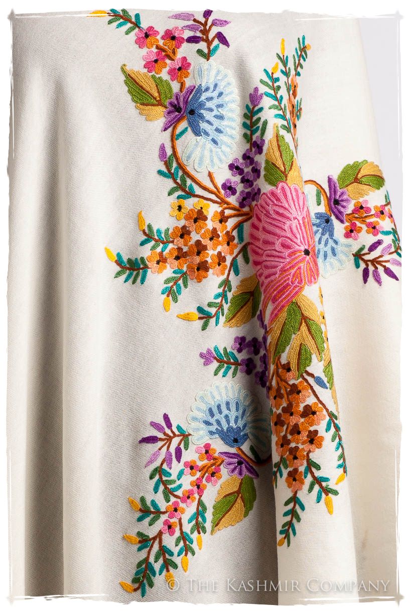 Jardin Pastel Français Bouquet Mascarade Shawl