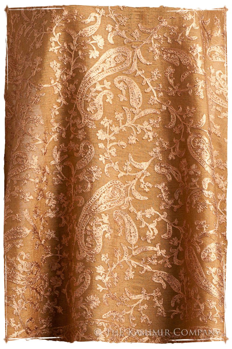 The Célébration Fabuleuse Morocco Gold Shawl