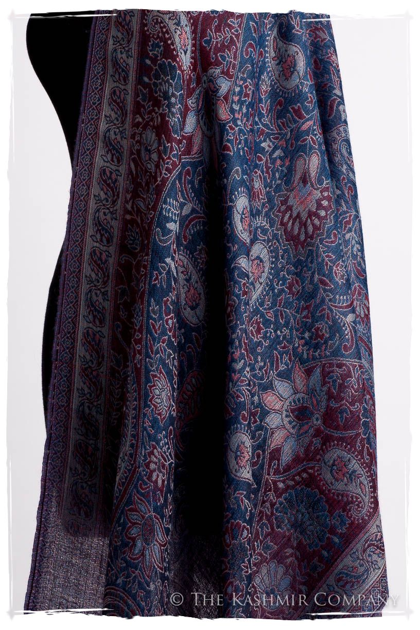 Étoile Saphir Mughal Paisley Reversible Soft Cashmere Scarf/Shawl