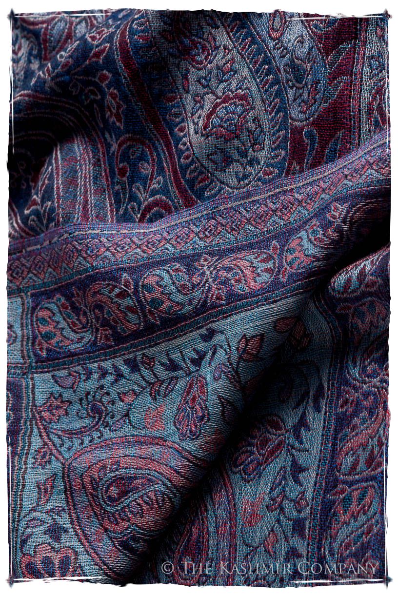 Étoile Saphir Mughal Paisley Reversible Soft Cashmere Scarf/Shawl