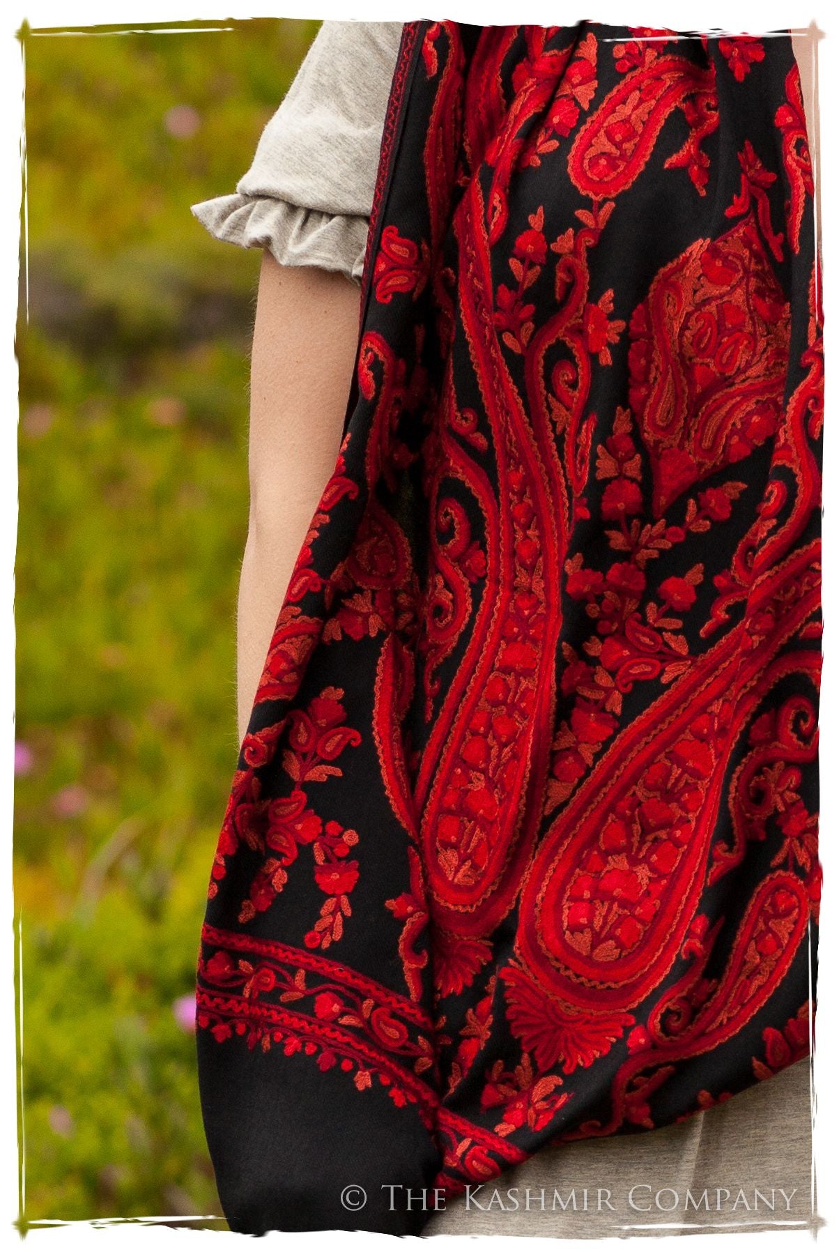 Rococo Royale Rouge Palais Antiquaires Shawl