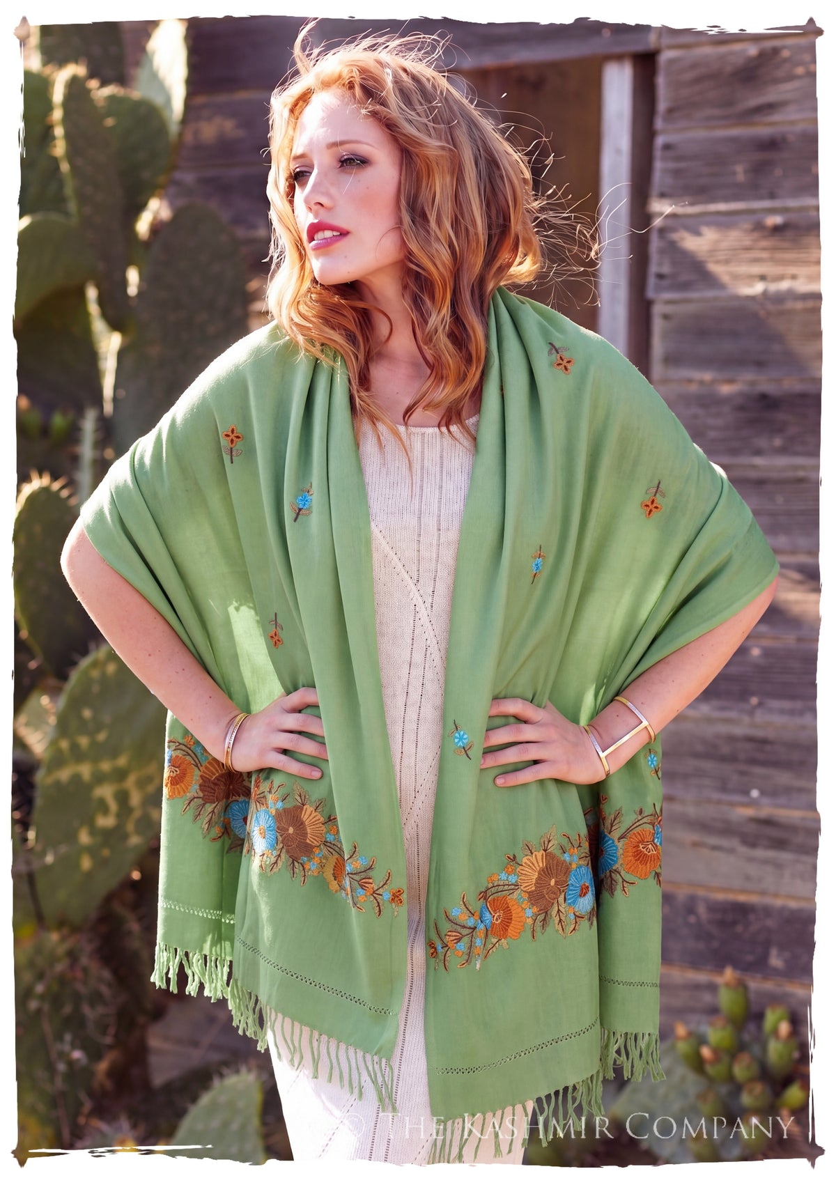 Mariana Frontières Jardin Gift Shawl — lifestyle