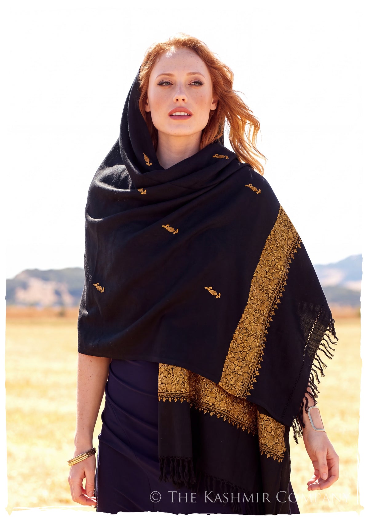 Blanche Frontières Paisley Gift Shawl — lifestyle