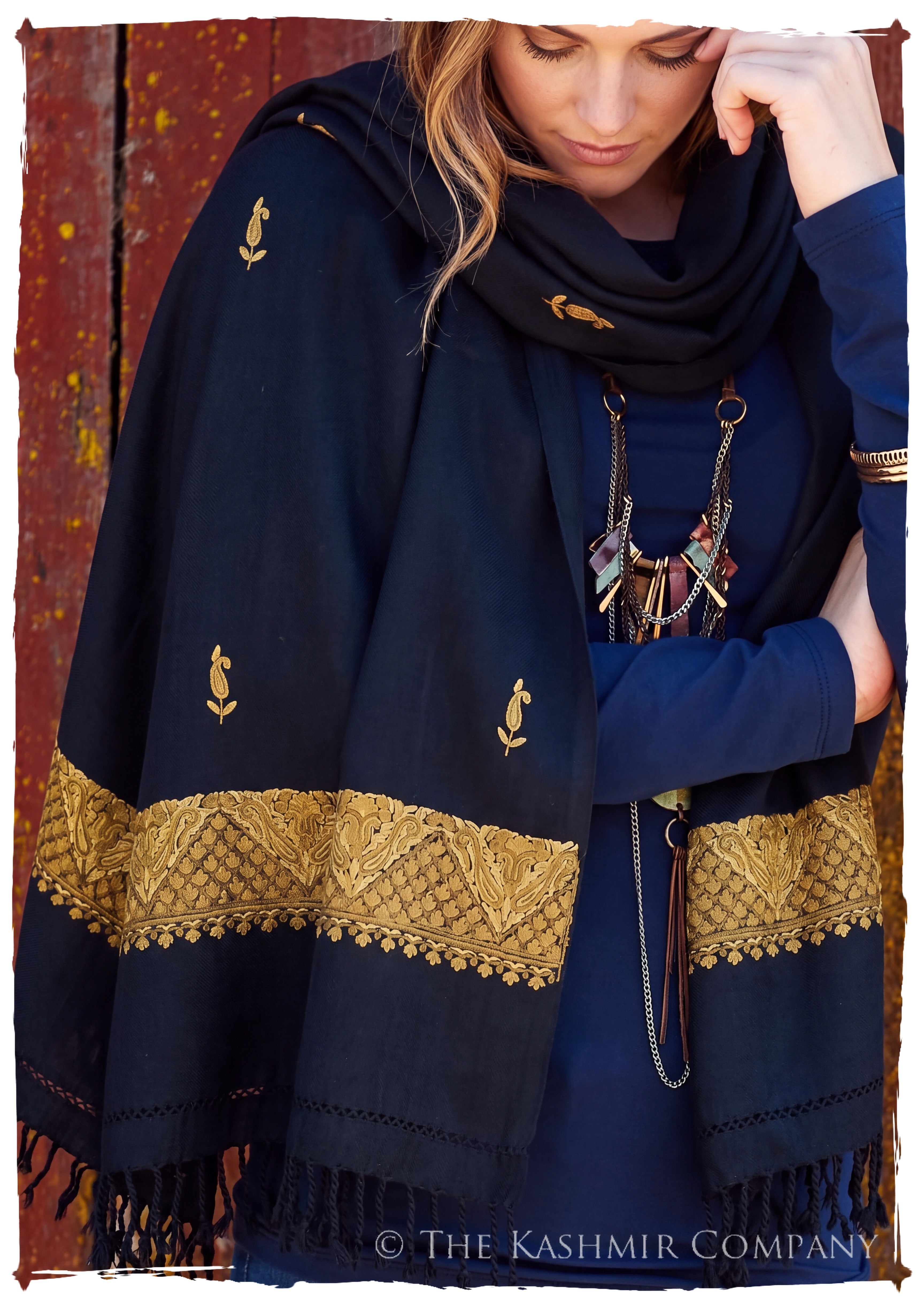 Chara Frontières Paisley Gift Shawl — lifestyle