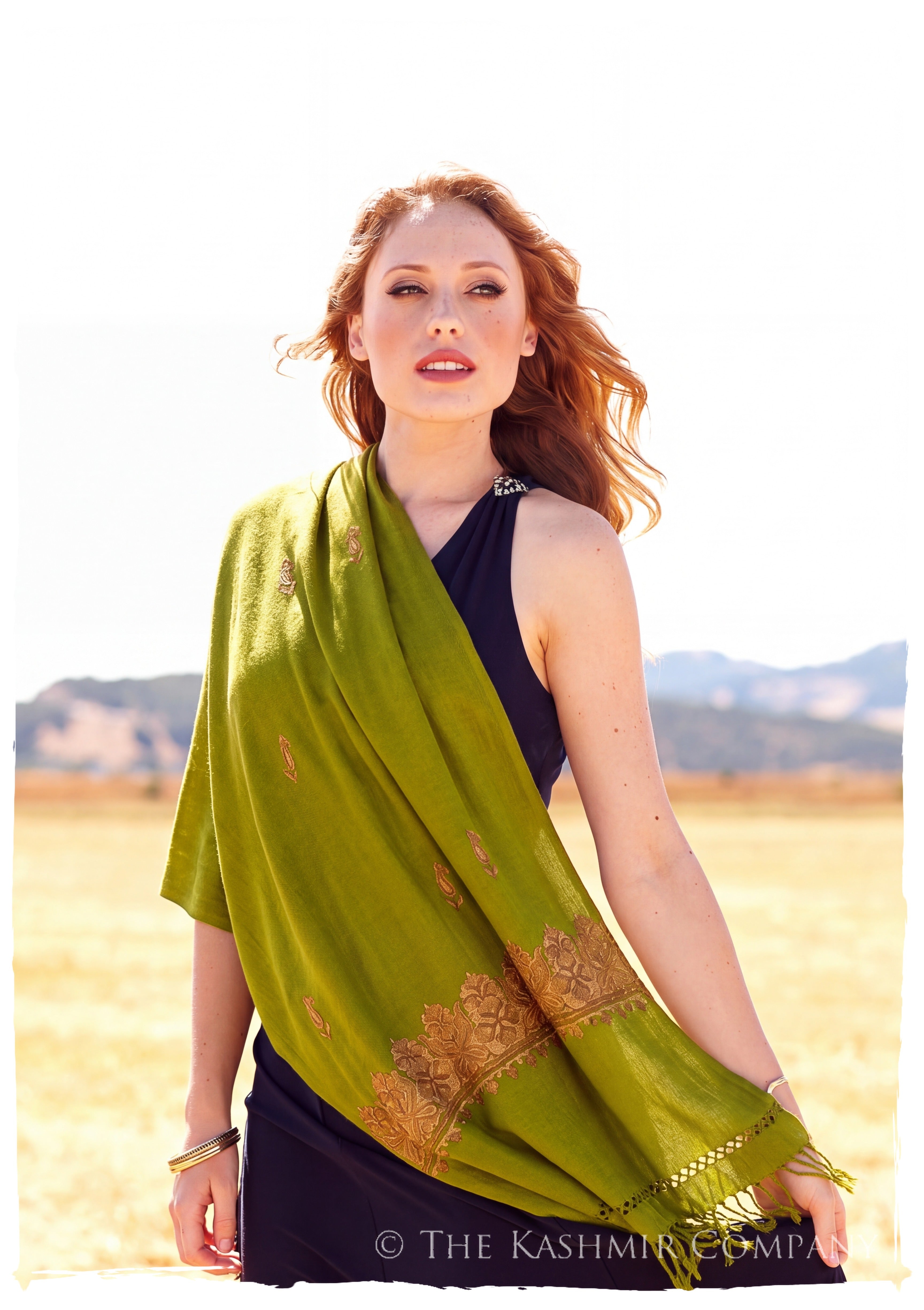 Fréderique Frontières Paisley Gift Shawl — lifestyle