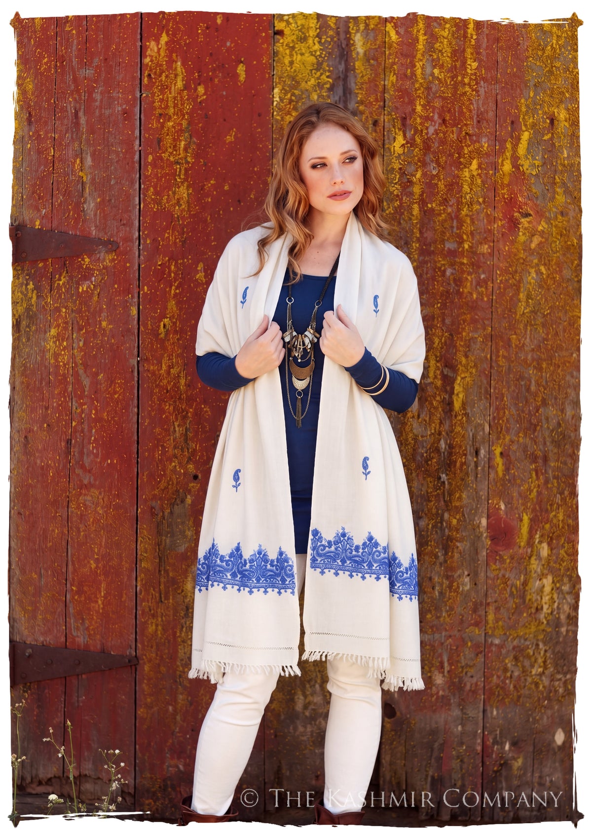 Martina Frontières Paisley Gift Shawl — lifestyle