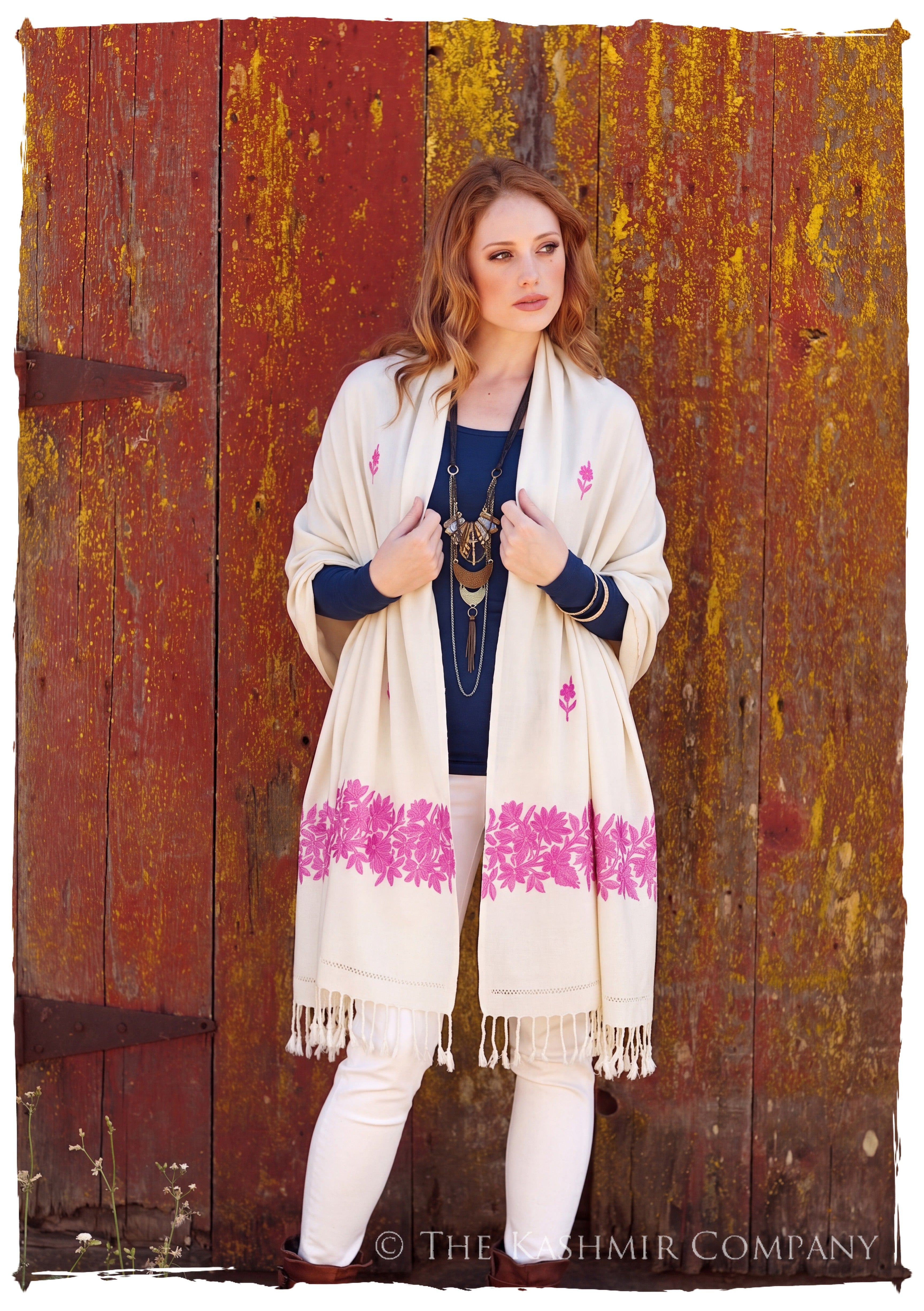Mercedes Frontières Paisley Gift Shawl — lifestyle