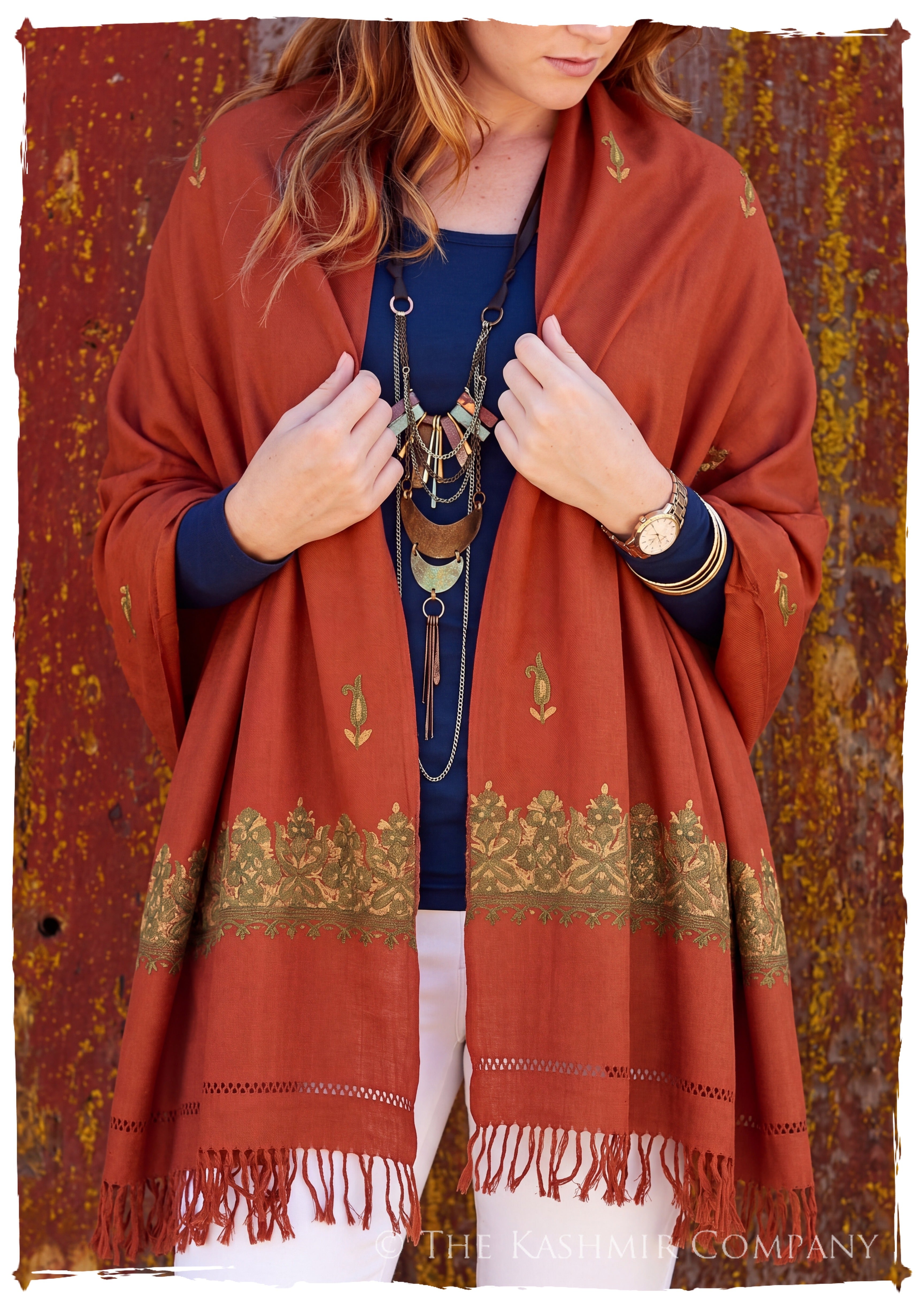 Núria Frontières Paisley Gift Shawl — lifestyle