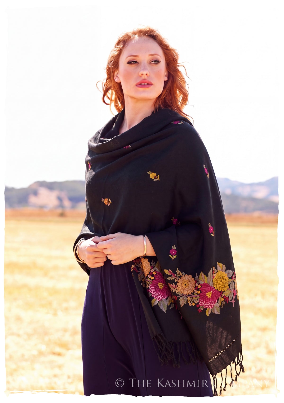 Véronique Frontières Jardin Gift Shawl — lifestyle