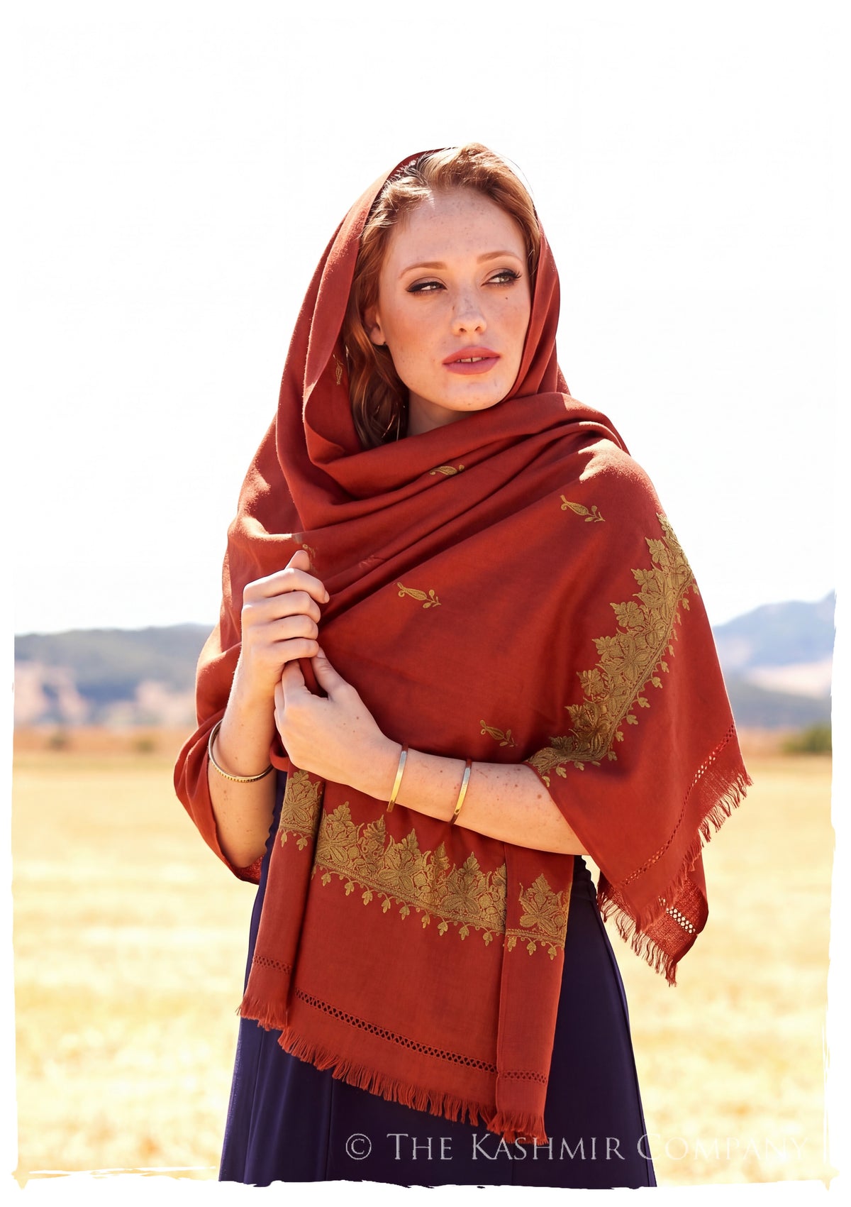 Inca Rouge Oro Paisley Gift Shawl — lifestyle