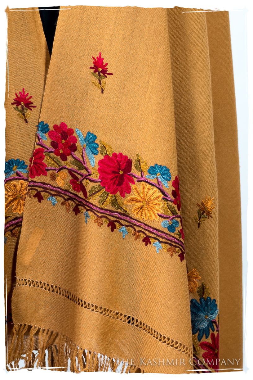 Macarena Frontières Jardin Gift Shawl