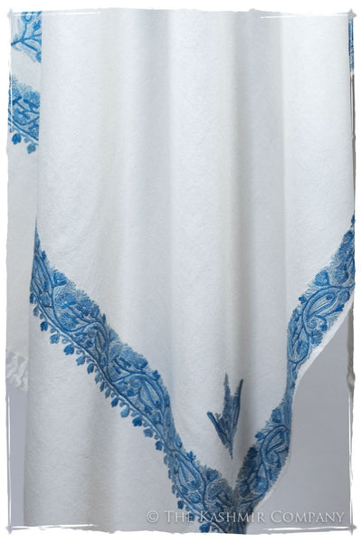 Nuances de bleu de l'ivoire Frontière Mascarade Shawl