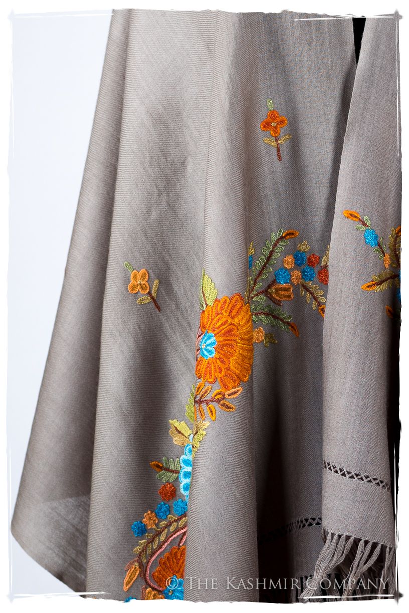 Mariela Frontières Jardin Gift Shawl
