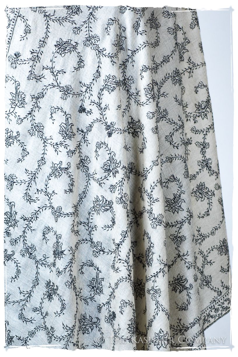 Jardin Claire d'luna Paisley L'amour Soft Cashmere Scarf/Shawl
