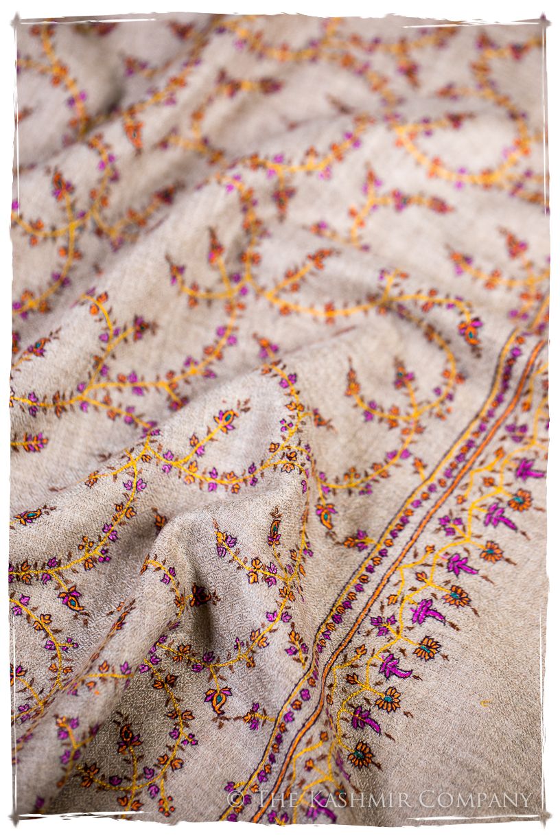 Iris de Cléopâtre Jardin L'amour Soft Cashmere Scarf/Shawl