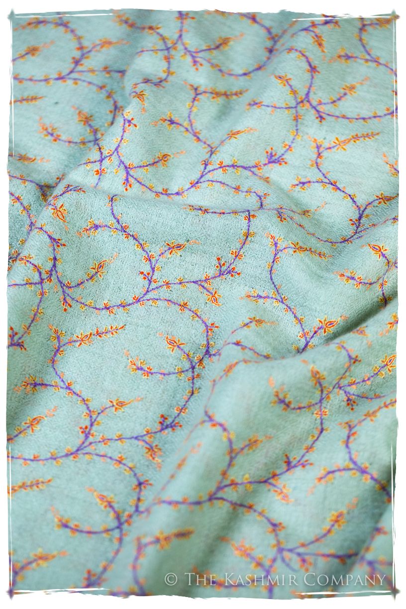 Jade de Cléopâtre Jardin L'amour Soft Cashmere Scarf/Shawl