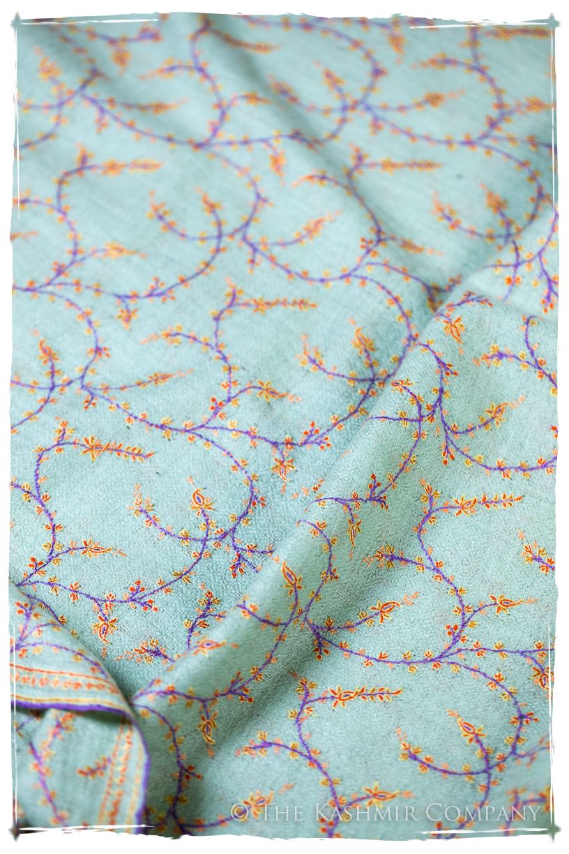 Jade de Cléopâtre Jardin L'amour Soft Cashmere Scarf/Shawl