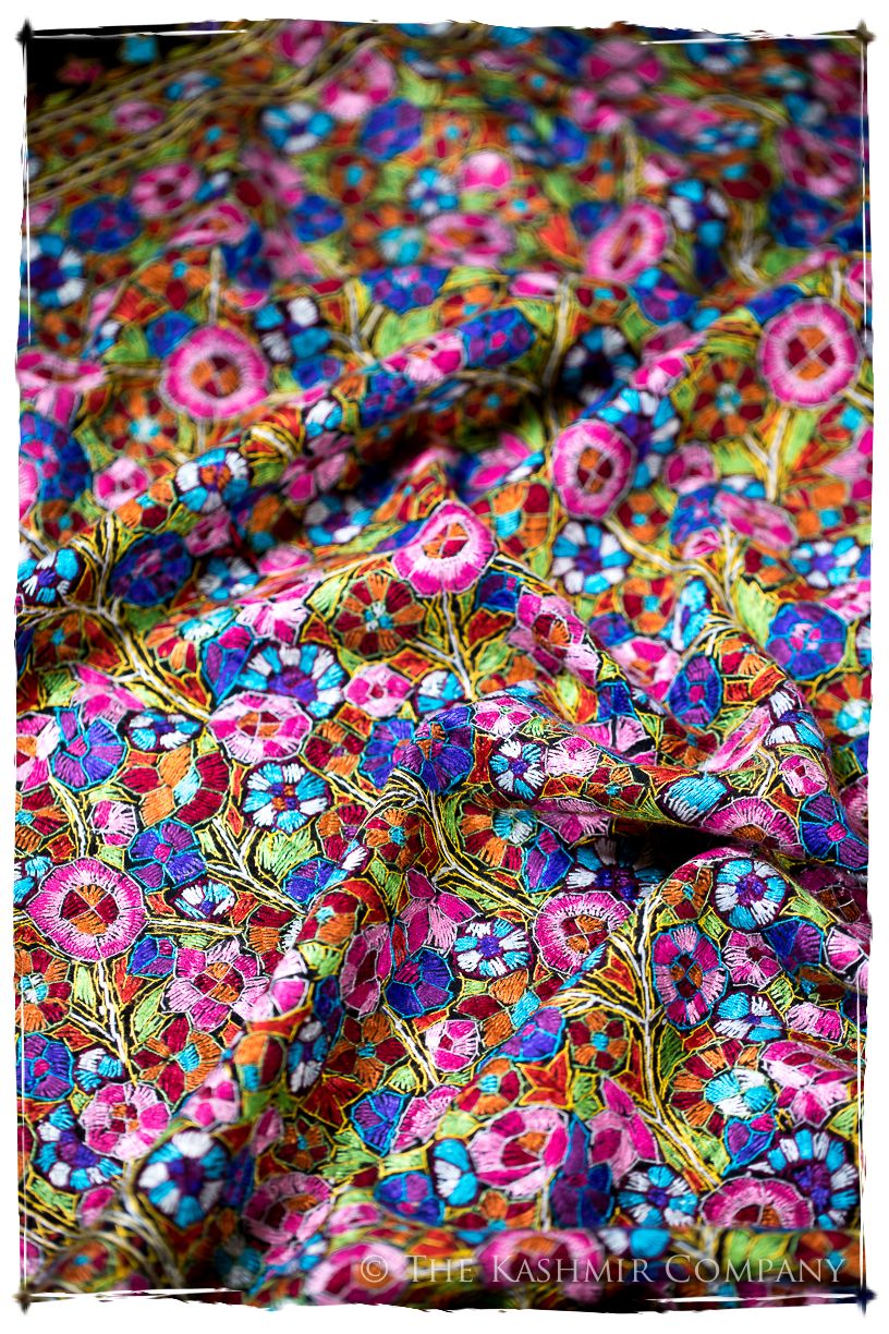 Miramas Papier Mâché Fleurs La Rive Gauche Shawl