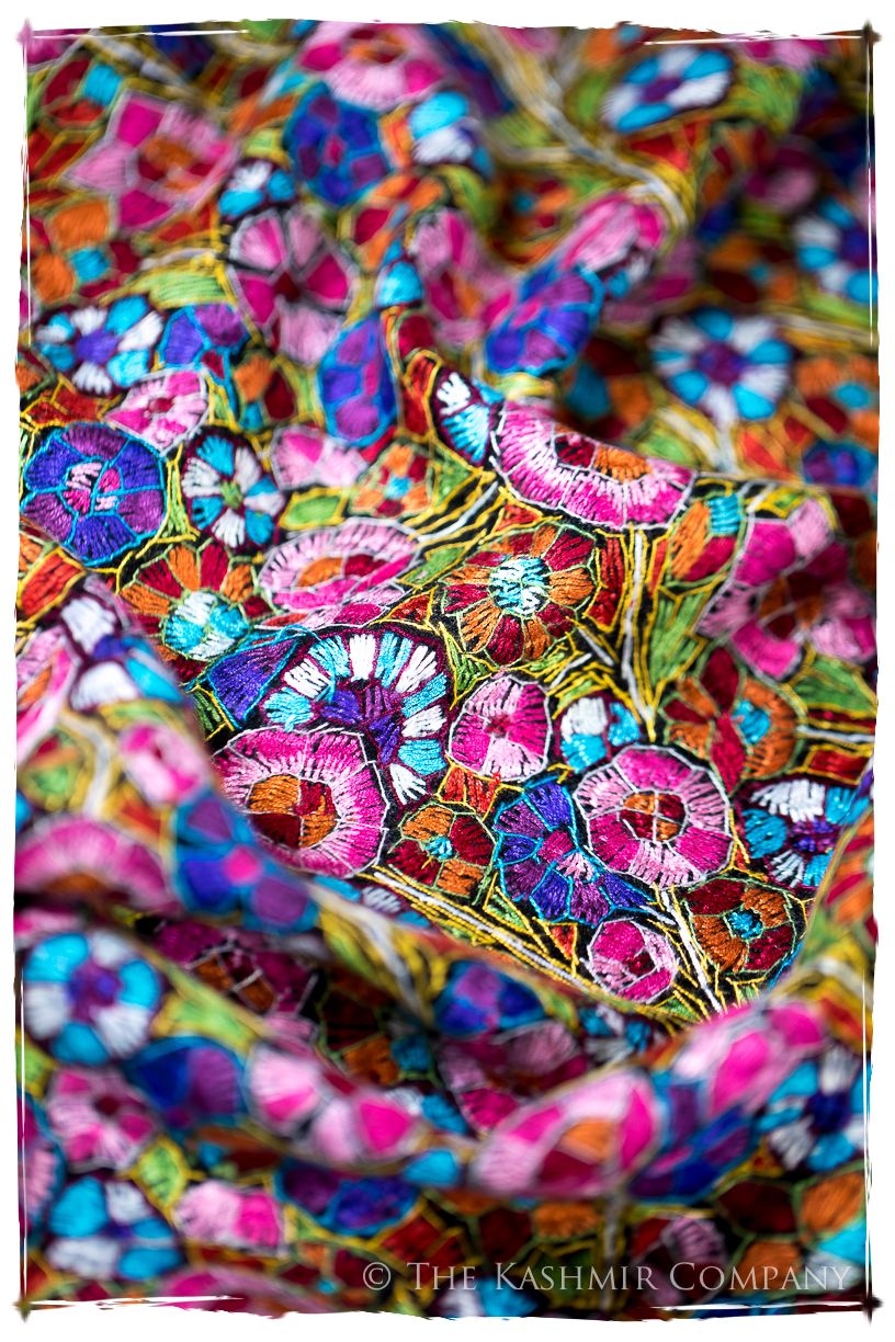 Miramas Papier Mâché Fleurs La Rive Gauche Shawl
