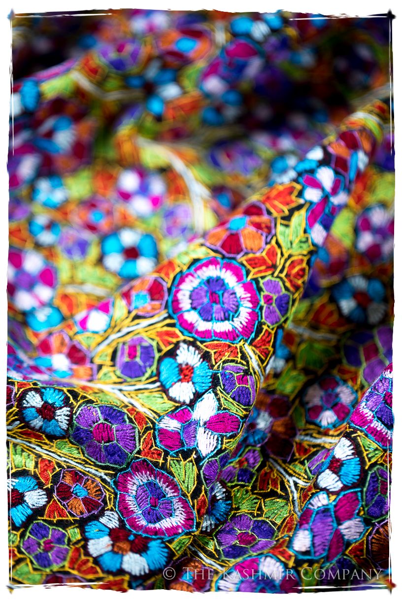 Montfermeil Papier Mâché Fleurs La Rive Gauche Shawl