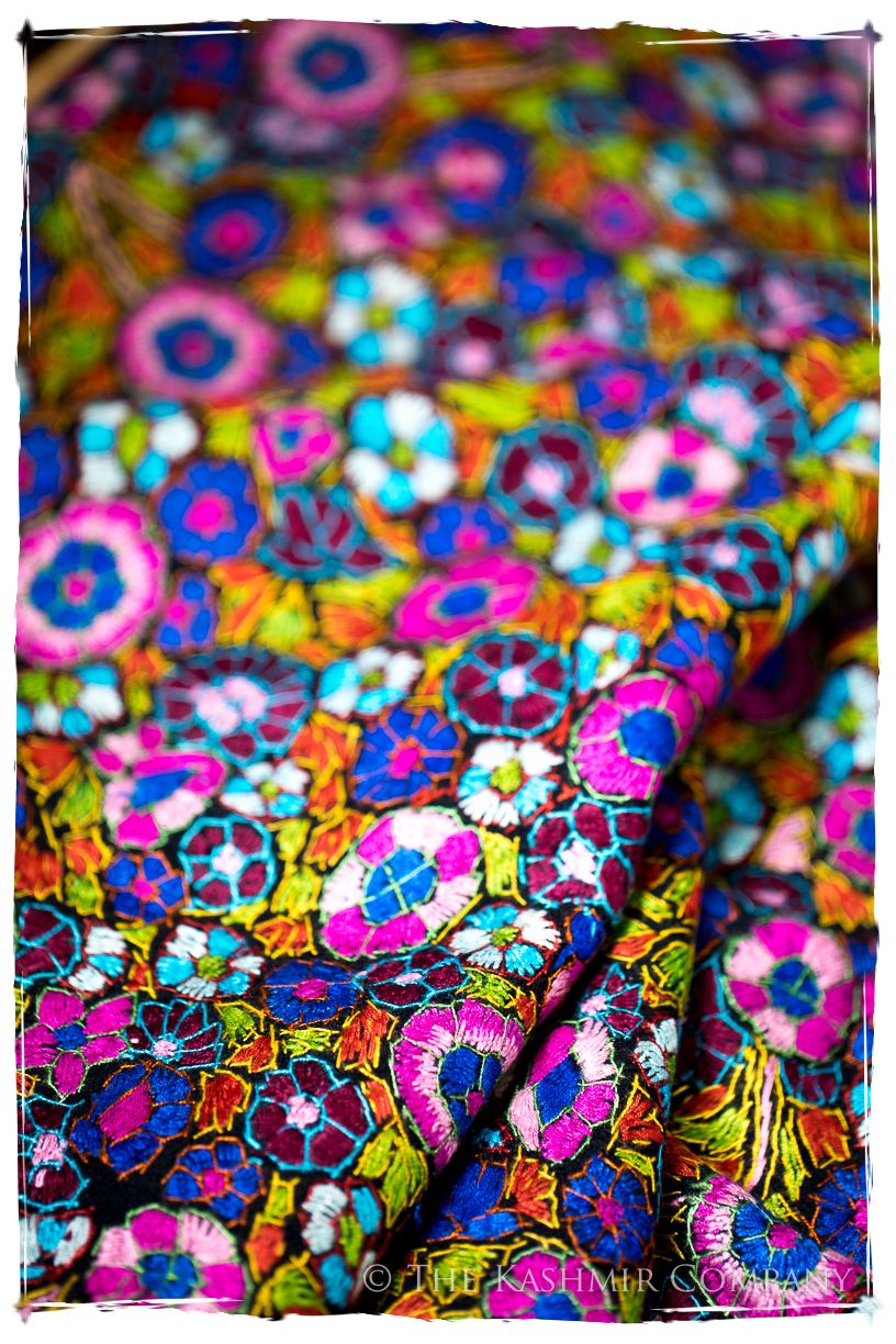 Fresnes Papier Mâché Fleurs La Rive Gauche Shawl