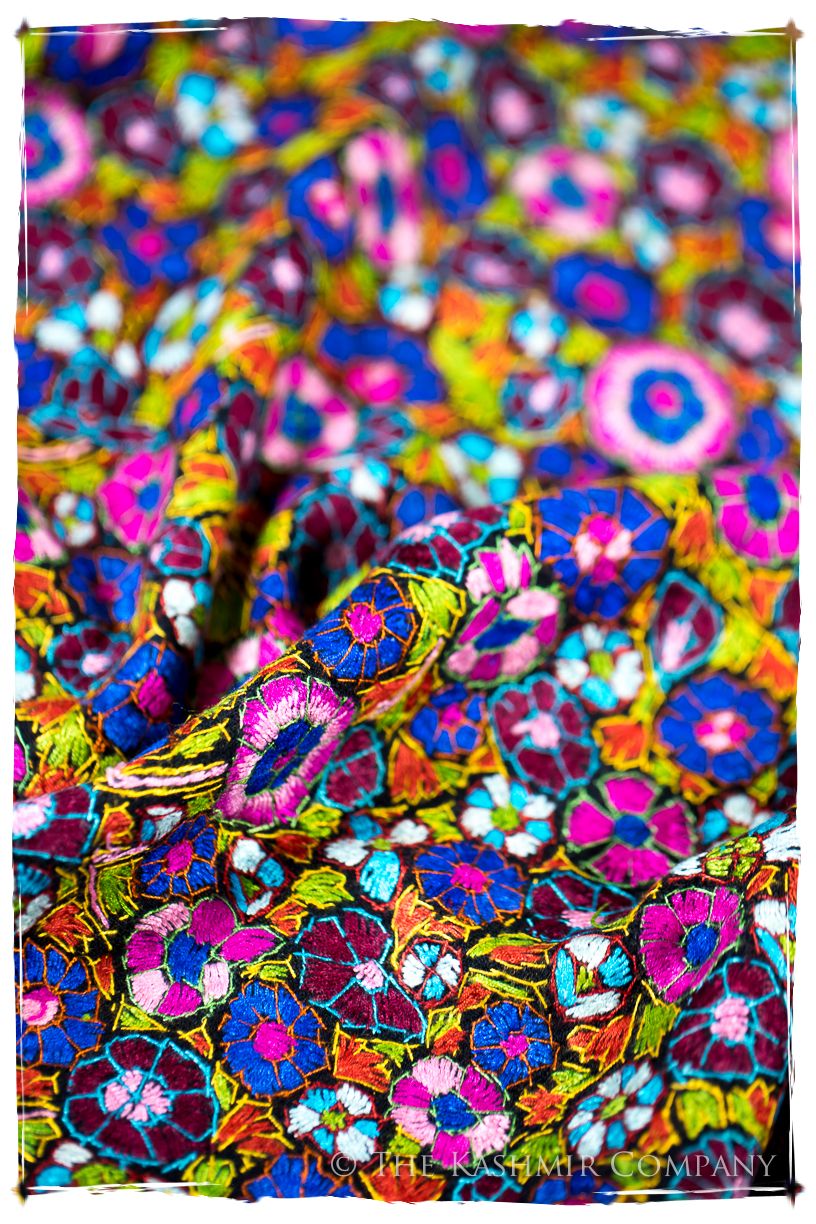 Fresnes Papier Mâché Fleurs La Rive Gauche Shawl