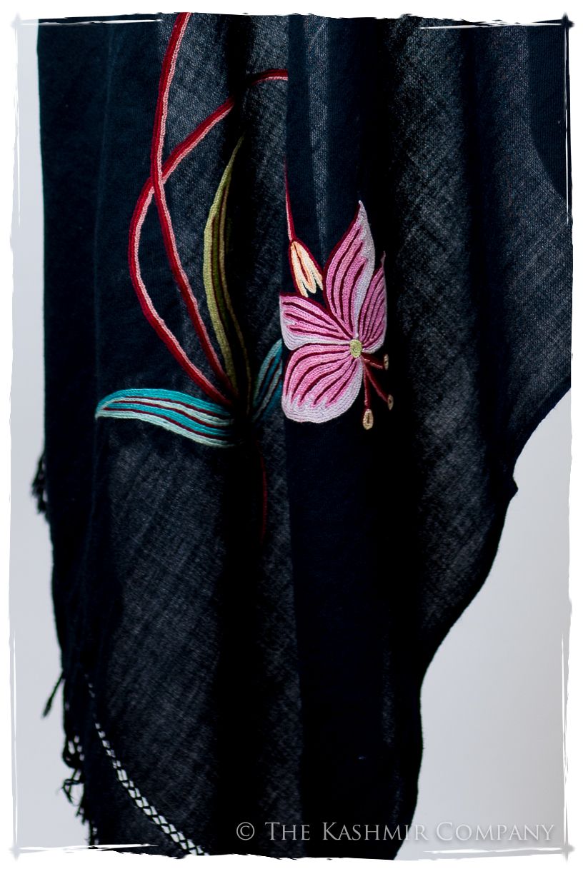 Angèle Je Ne Sais Quoi Shawl