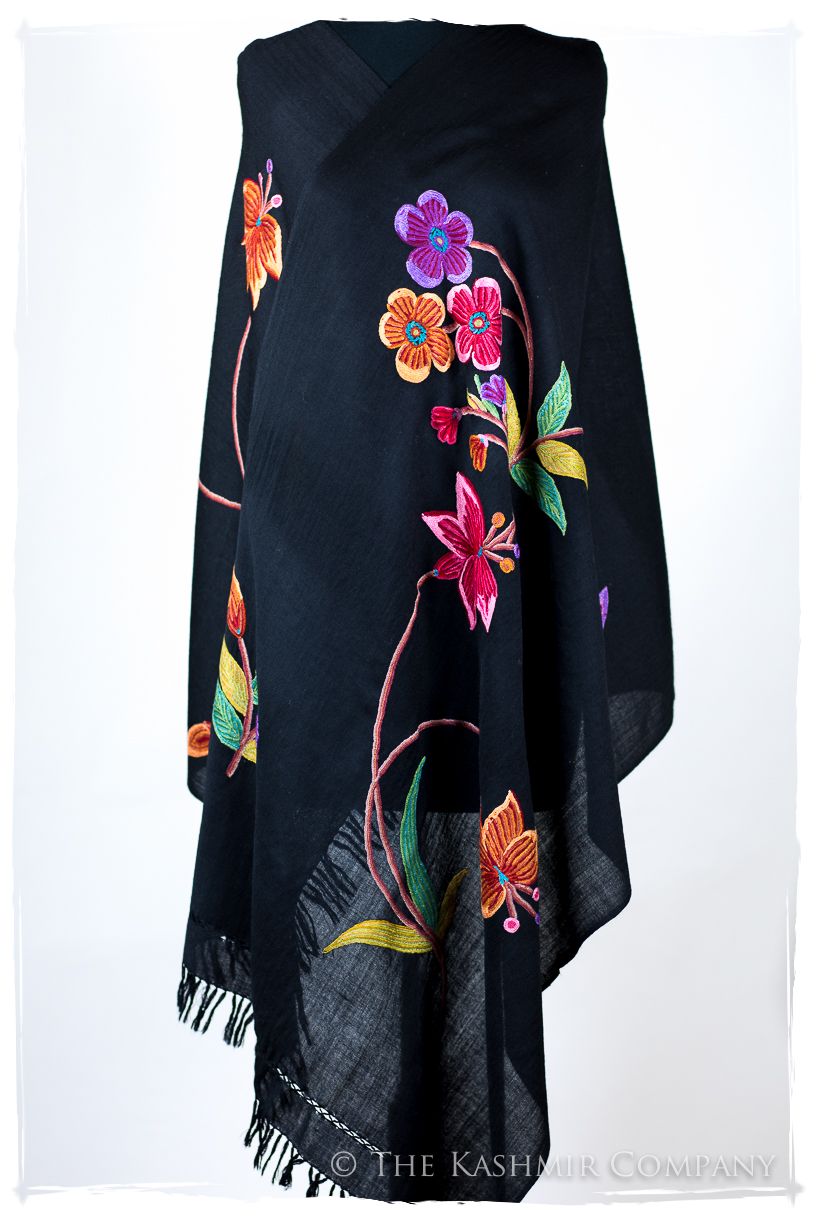 Bijou Flèur Je Ne Sais Quoi Shawl