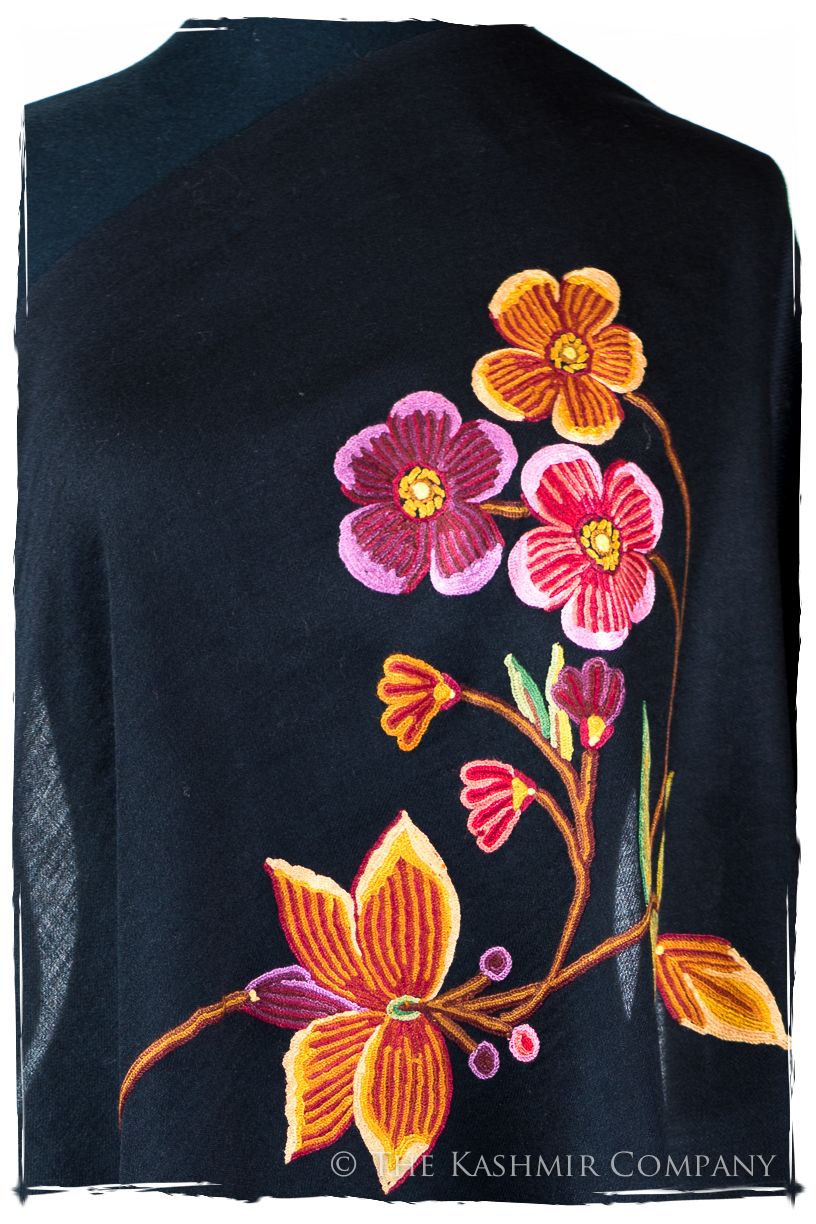 Charlinè Flèur Je Ne Sais Quoi Shawl