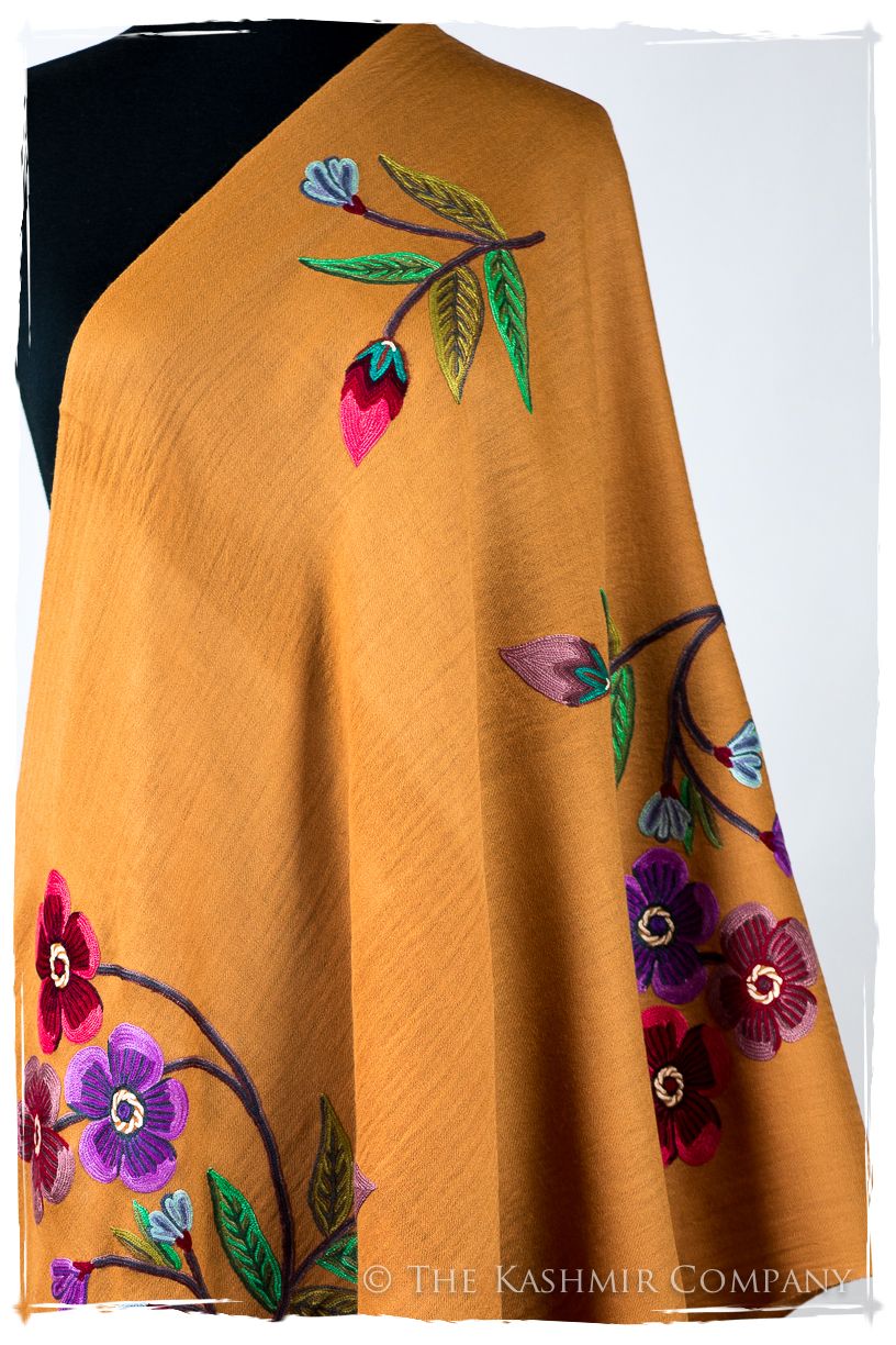 Karinè Flèur Je Ne Sais Quoi Shawl