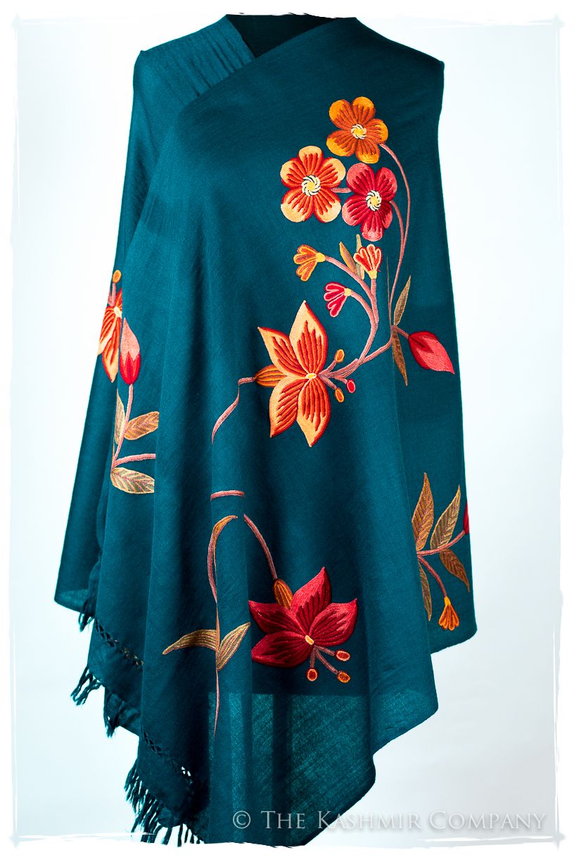 Luciennè Je Ne Sais Quoi Shawl