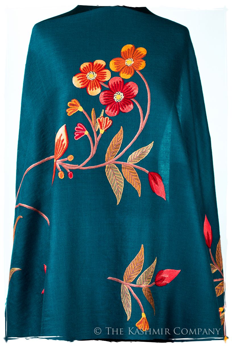 Luciennè Je Ne Sais Quoi Shawl