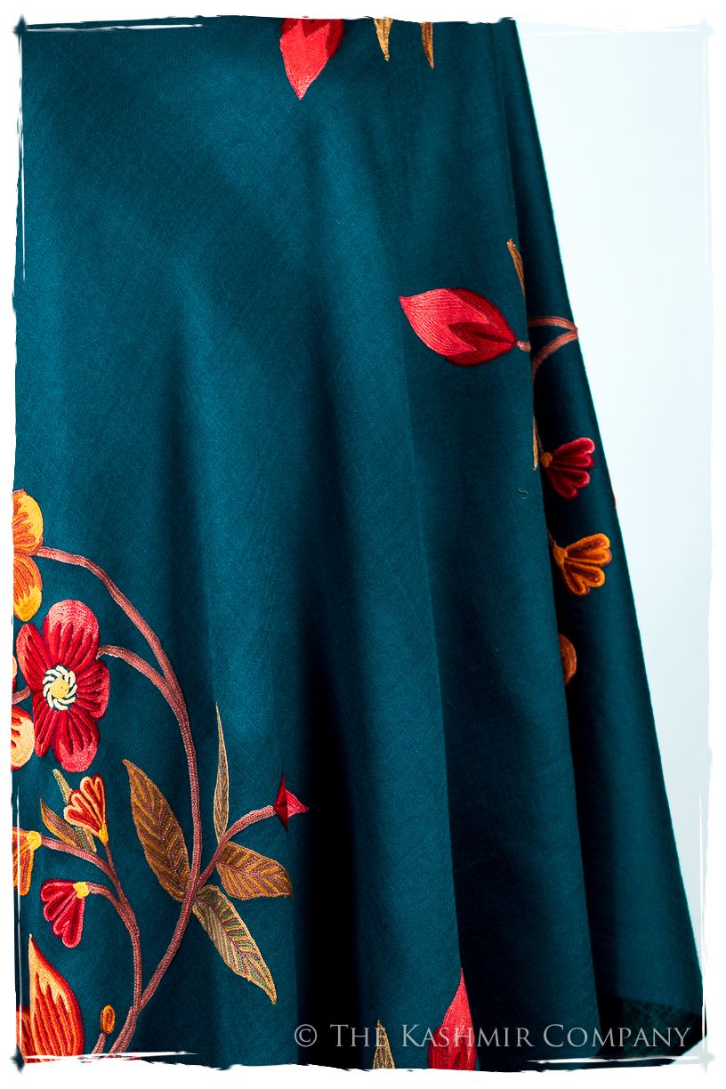 Luciennè Je Ne Sais Quoi Shawl