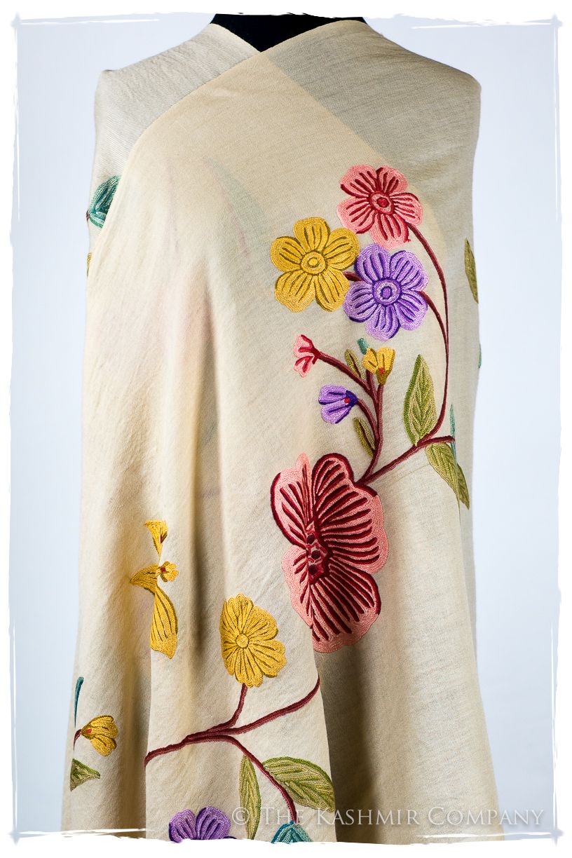 Madelaine Je Ne Sais Quoi Shawl