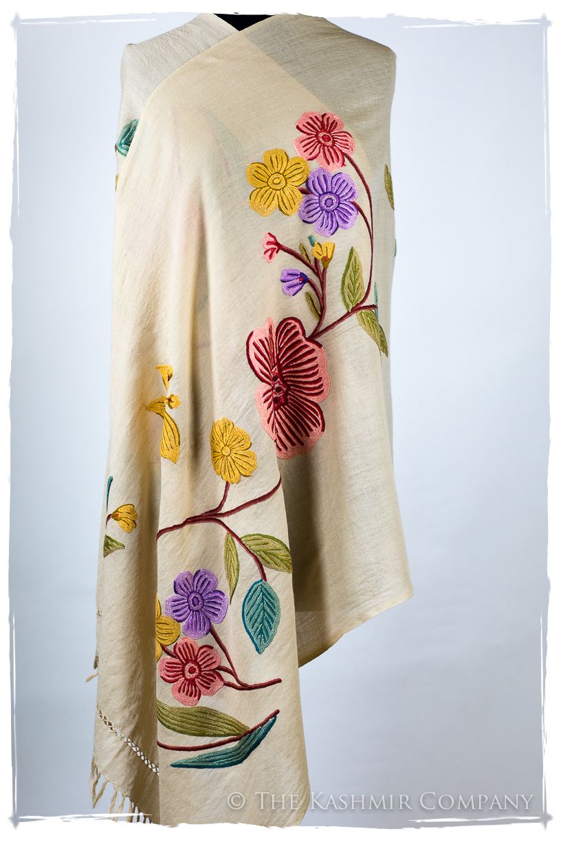 Madelaine Je Ne Sais Quoi Shawl