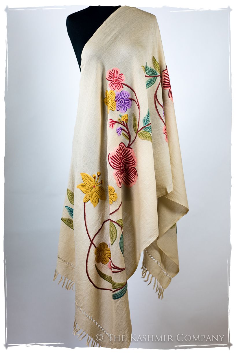 Madelaine Je Ne Sais Quoi Shawl