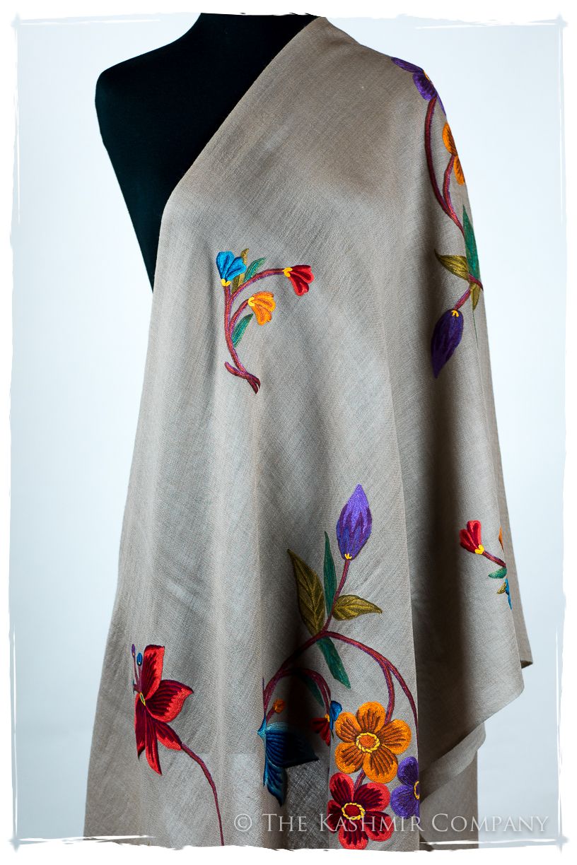 Maria Antonina Je Ne Sais Quoi Shawl