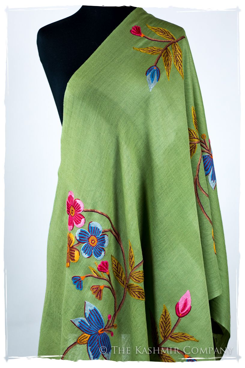 Marie Louise Je Ne Sais Quoi Shawl