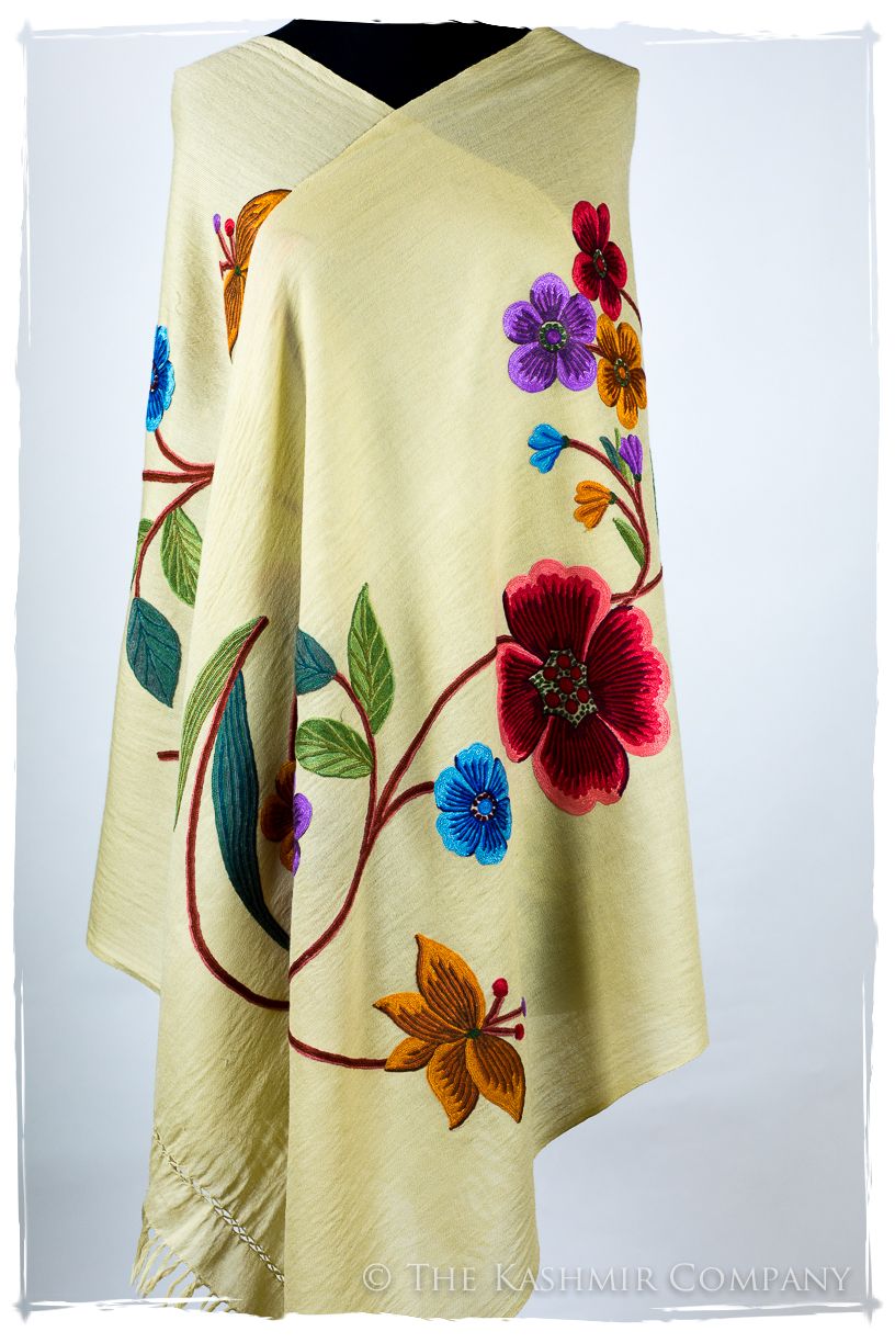 Marie-Claude Je Ne Sais Quoi Shawl