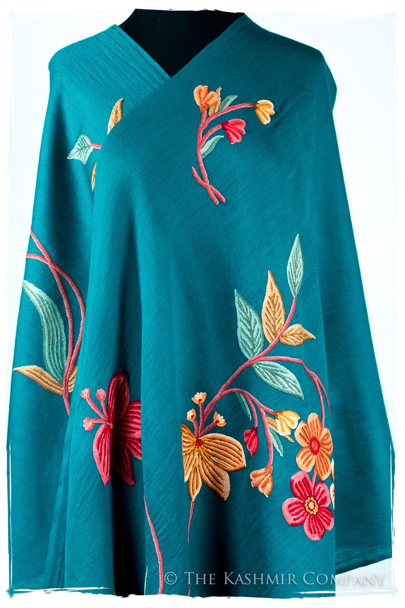 Marie-Georges Je Ne Sais Quoi Shawl